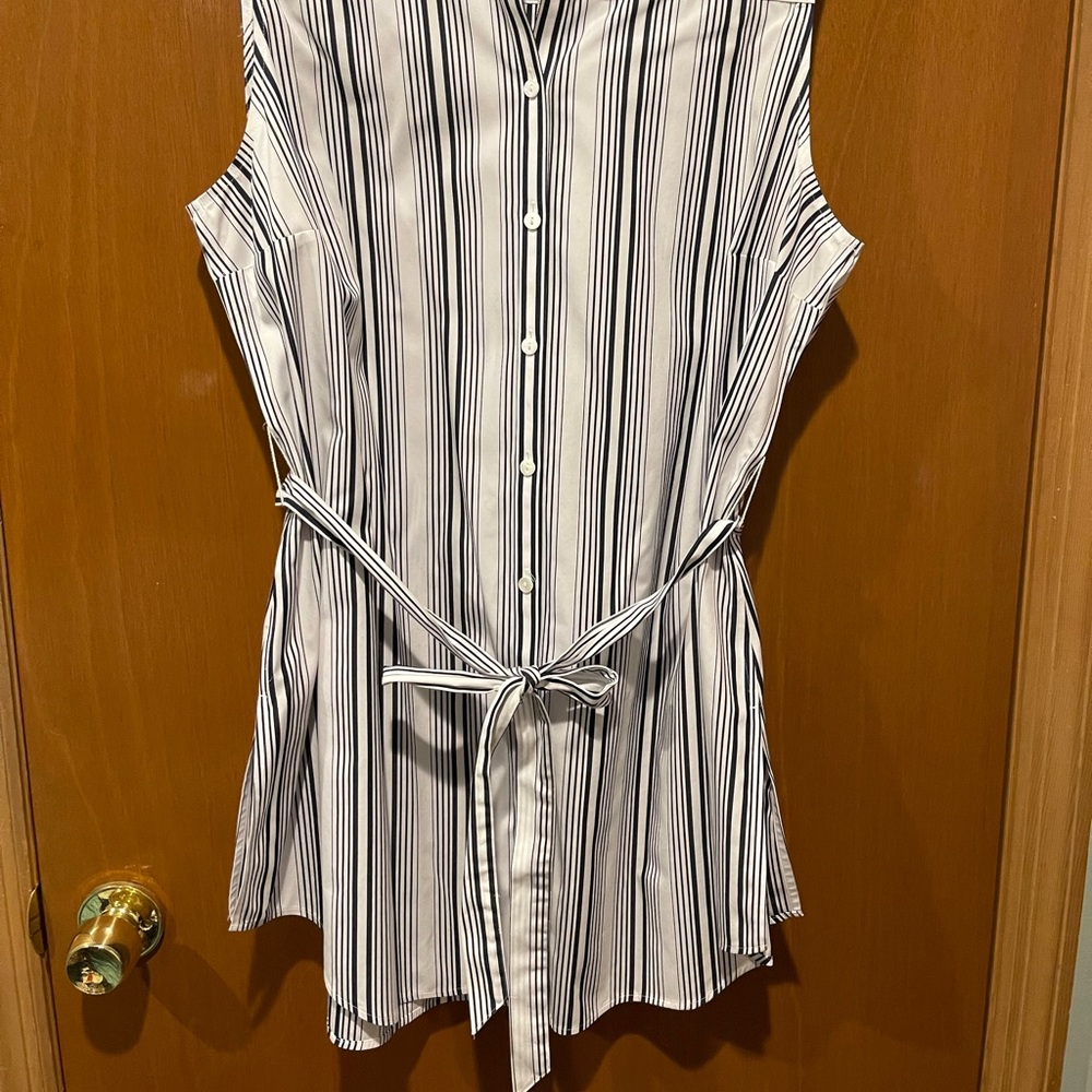 Chico’s Sleeveless Navy and White Striped Sleeveless Tunic Blouse Matching Belt